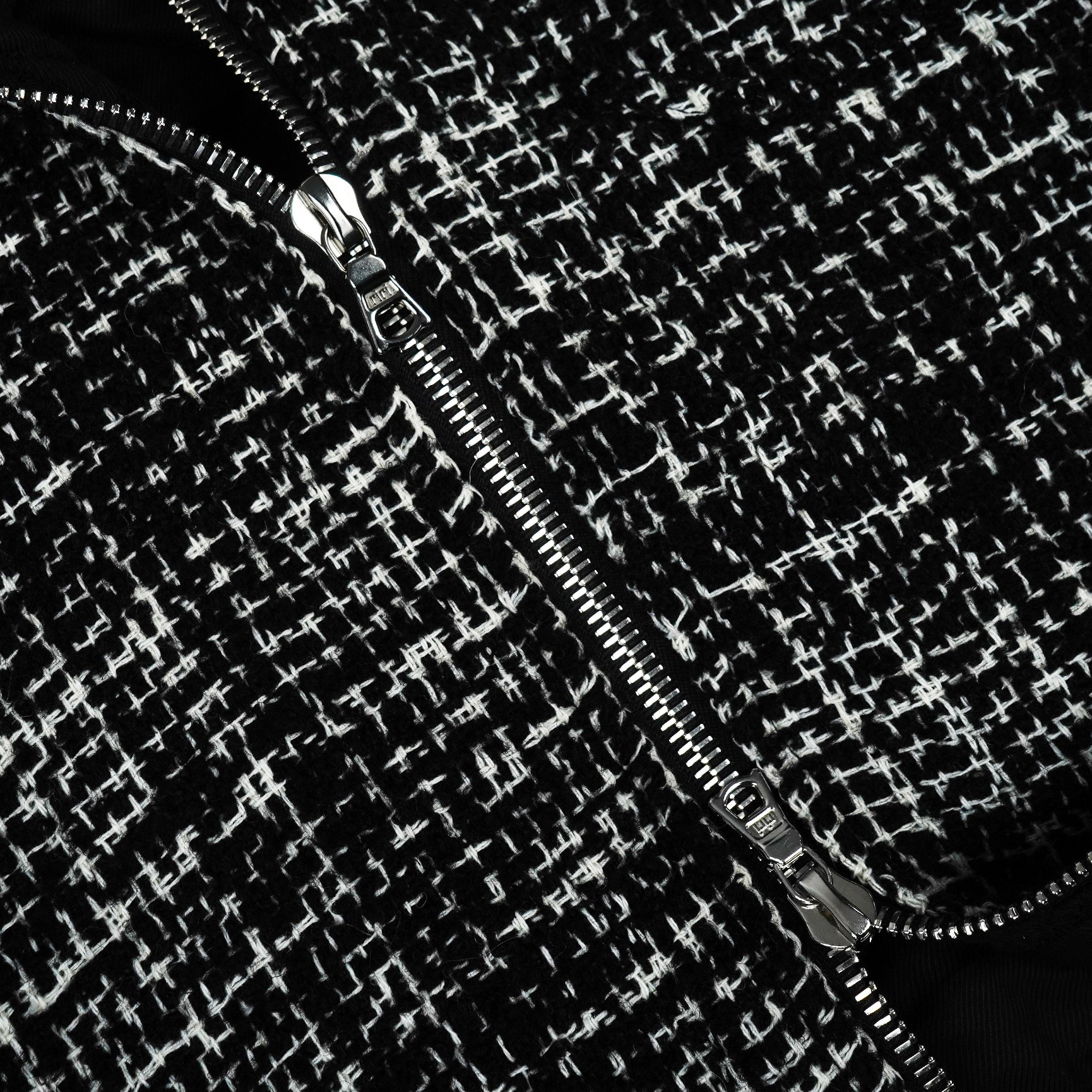 ZIP FLANNEL - BLACK image 4