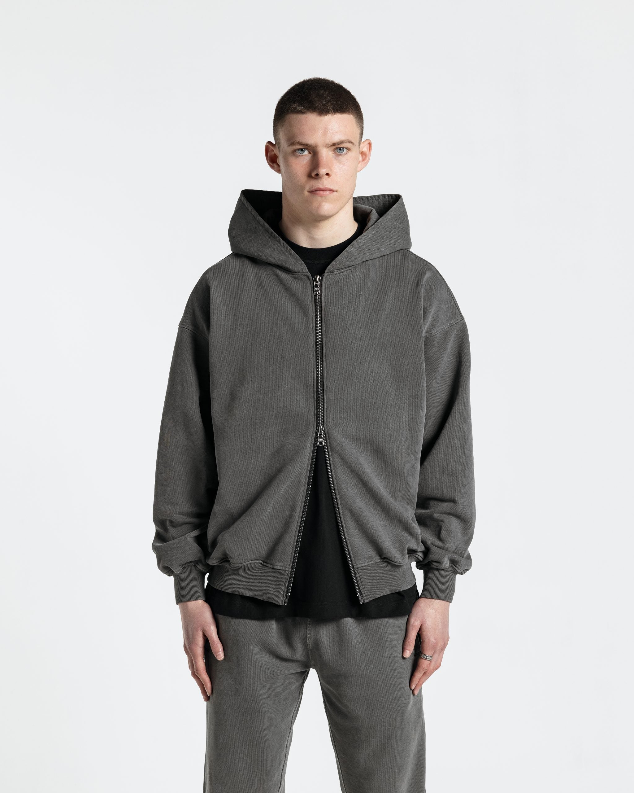 ATG TIMELESS ZIPPED HOODIE WASHED BLACK image 0