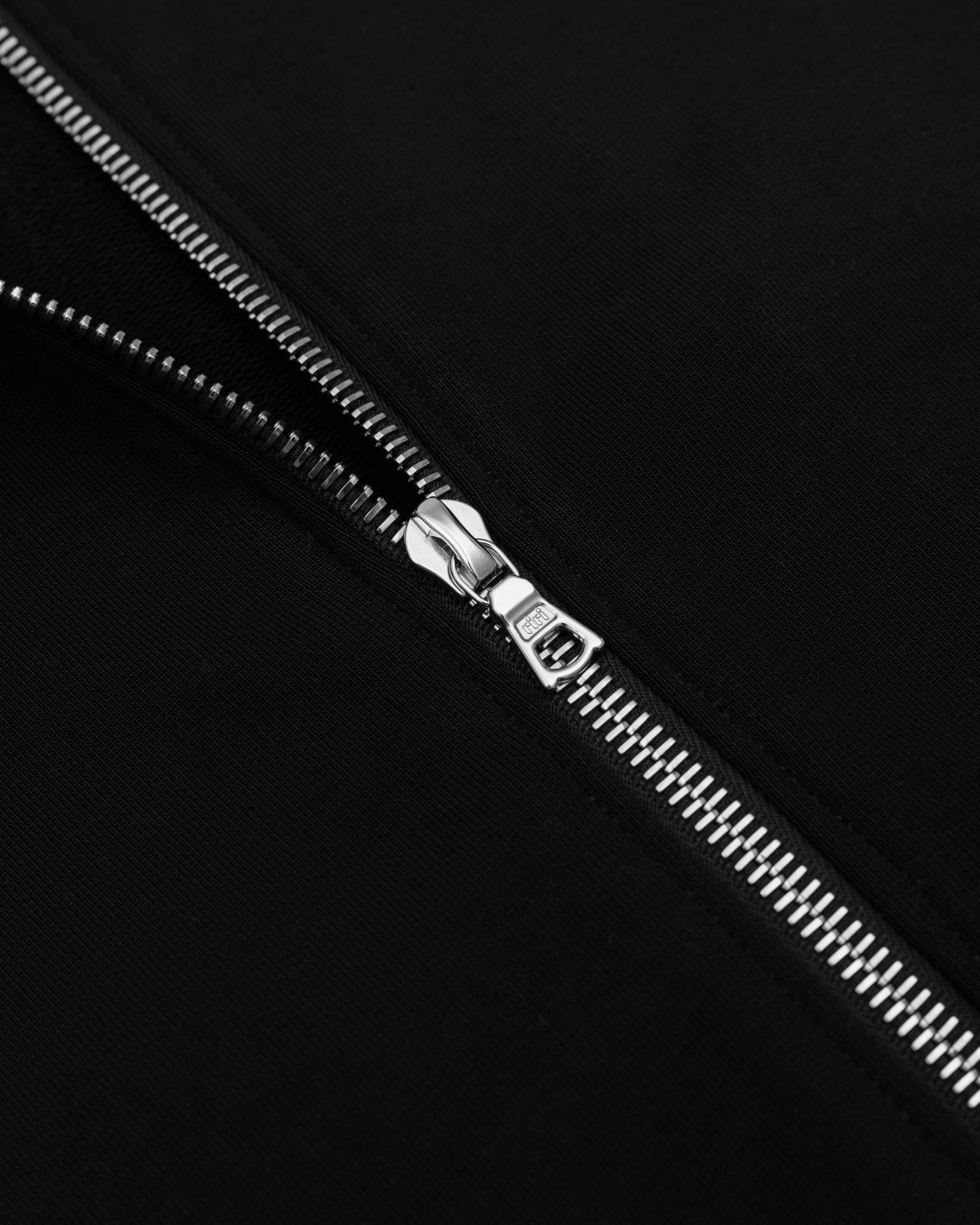 ATG TIMELESS ZIPPED HOODIE BLACK image 3