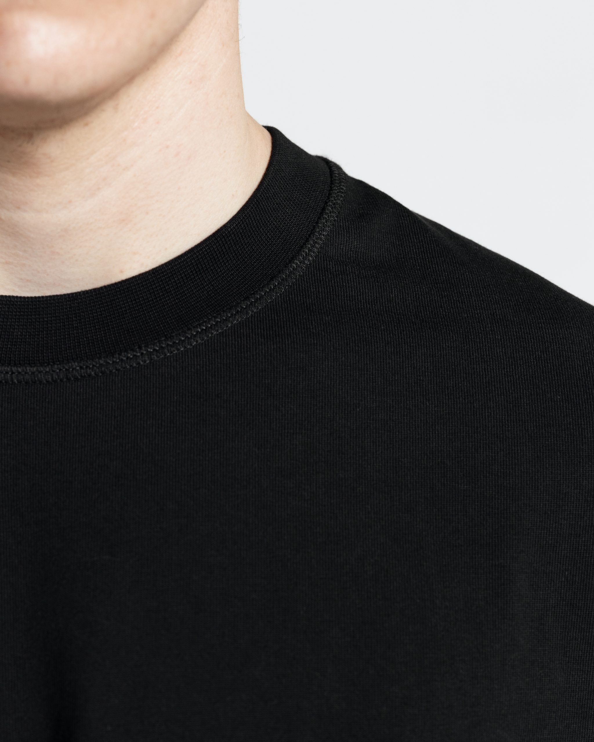 ATG CONTEMPORARY T-SHIRT BLACK image 2